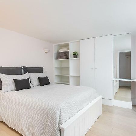 Apartment With Private Patio, And Park Across The Road (Adults Only) London Kültér fotó